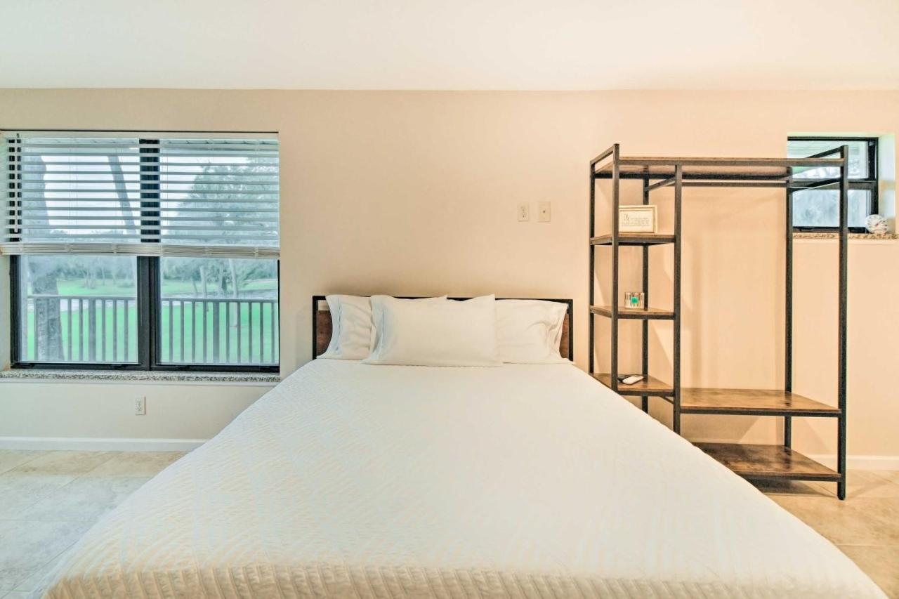 Sleek Largo Studio With Pond Less Than 7 Mi To Beach! Екстериор снимка